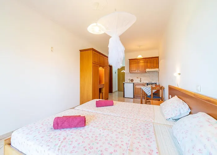 Giannis Apartments 2